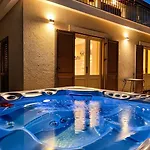 Gemini Luxus Pool Und Meerblick Punta Kriza